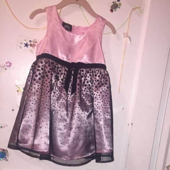 2 piece Pink Dress Bundle Set Size 2T - Picture 3 of 8